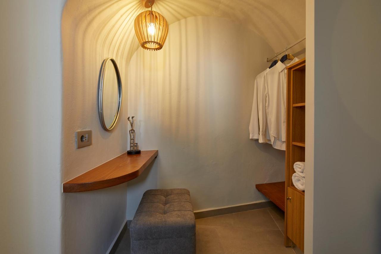 Aecon Suites Exo Gonia Bagian luar foto