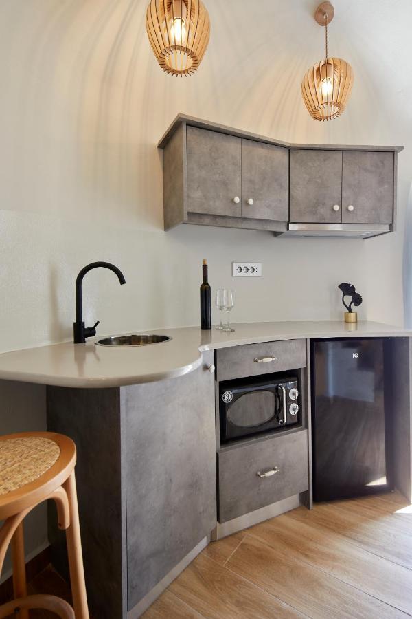 Aecon Suites Exo Gonia Bagian luar foto